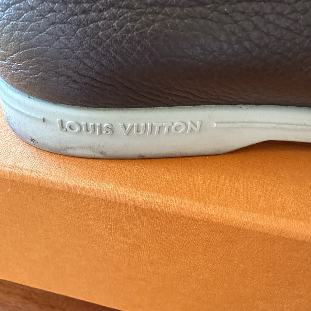 100% authentic Louis Vuitton Estate Loafer Men’s Size 7.5 - Picture 5 of 6